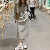 Spring Autumn Ladies Suits Contrast Color Round Neck Long Sleeve Fake Two Pieces Sweatshirts and Solid Color Elastic Waist Skirt