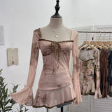 DERMEARNE Women's Retro Chic French Square Neck Lace-Up Bell Sleeve Long Sleeve Top Personalized Smudged Print Irregular Hem Sweety Shirt